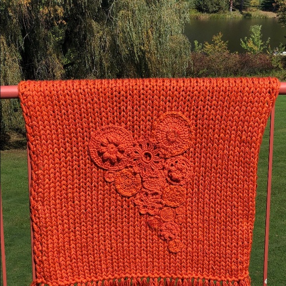 One of a kind Hand knitted Orange Chunky Throw - Picture 8 of 9